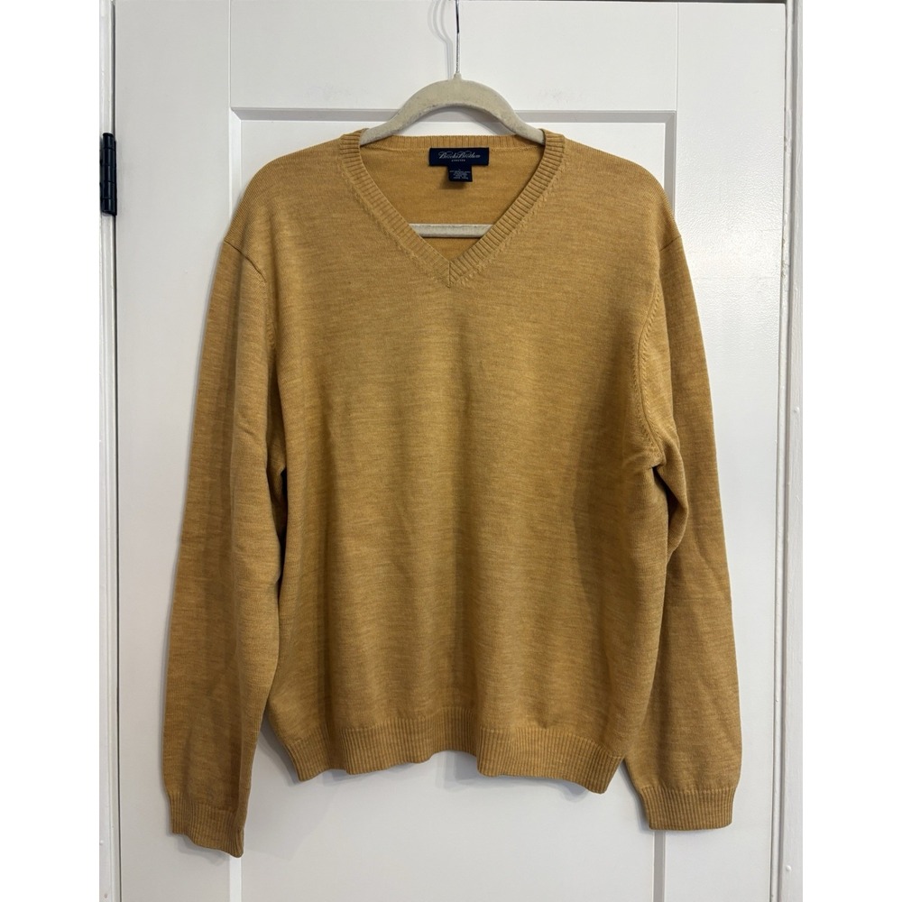 Brooks Brothers Stretch Men's Large Yellow Merino Wool Blend V-Neck Sweater